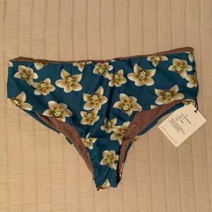 NWT Acacia duke bottom tropic